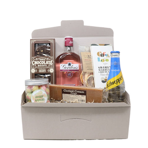 Gordon's Pink Gin 35cl Alcohol Gift Box & Treats