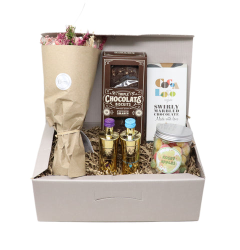 AU Vodka, Flowers & Treats Hamper Gift Box