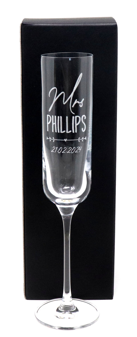 Personalised Fusion Champagne Flute - Mr/Mrs Wedding/Anniversary Design